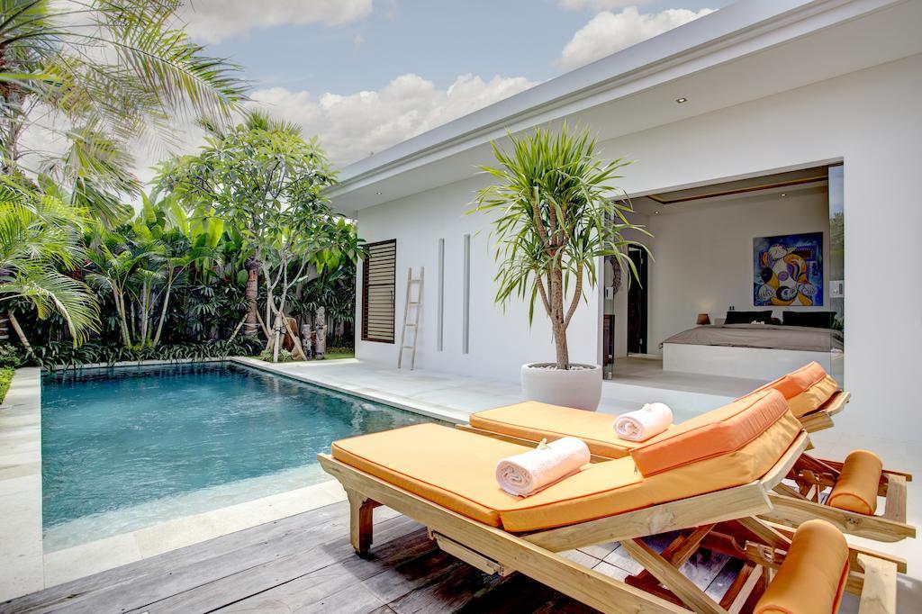 Villa Jonas Seminyak Rom bilde